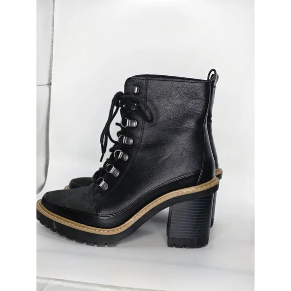 A New Day Women's Black Heeled Boots Size 8 with Beige Trim - Picture 2 of 8